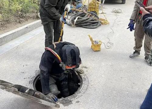 保定定兴抽化粪池公司分享管道气囊封堵的原理。