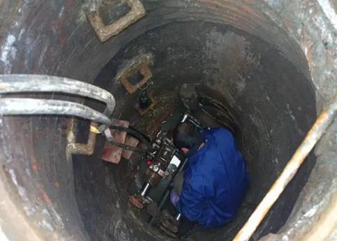 保定定兴抽化粪池公司为您分享下管道非开挖修复技术的工艺流程和操作规范